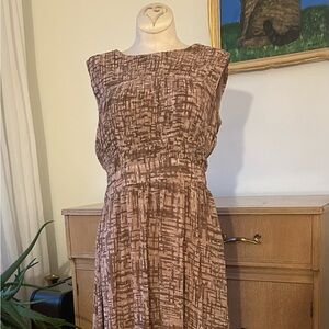 Elegant Brown Patterned Dress